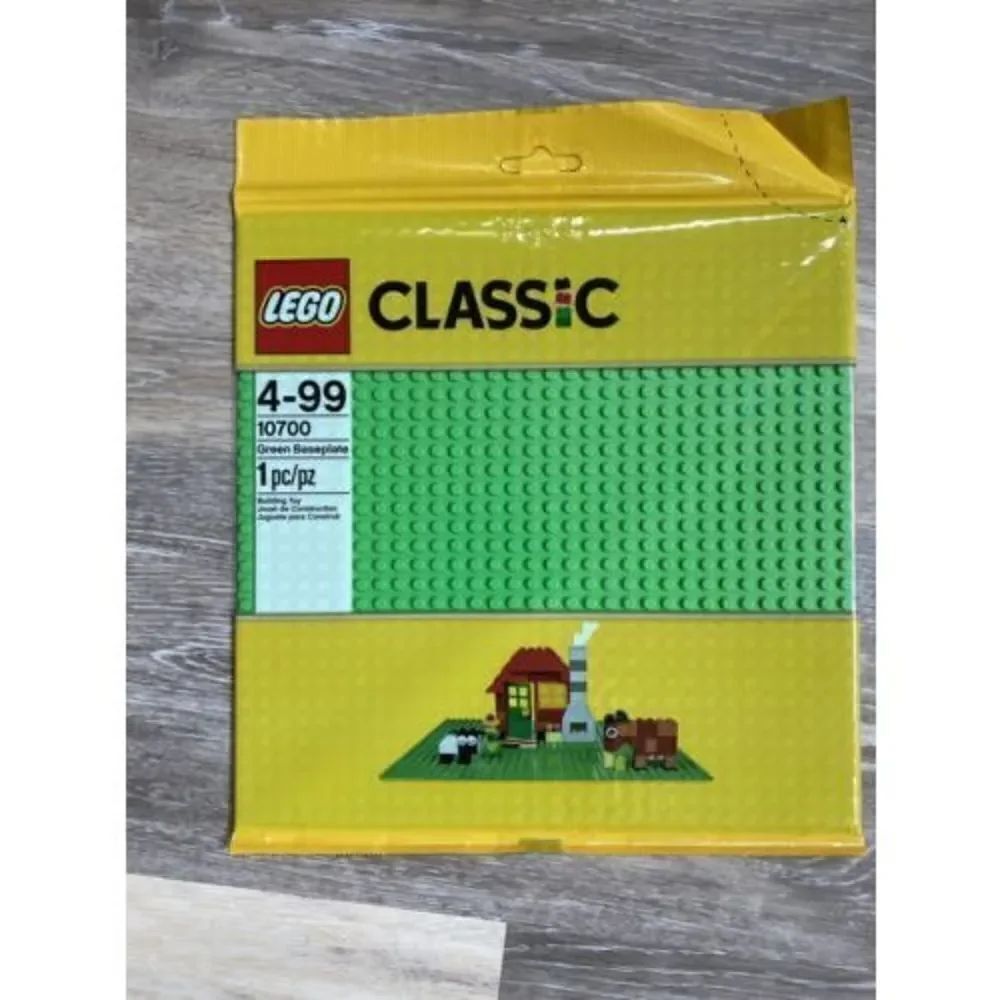 Lego 10700 Classic Green Baseplate Brand New Sealed Ages 4-99